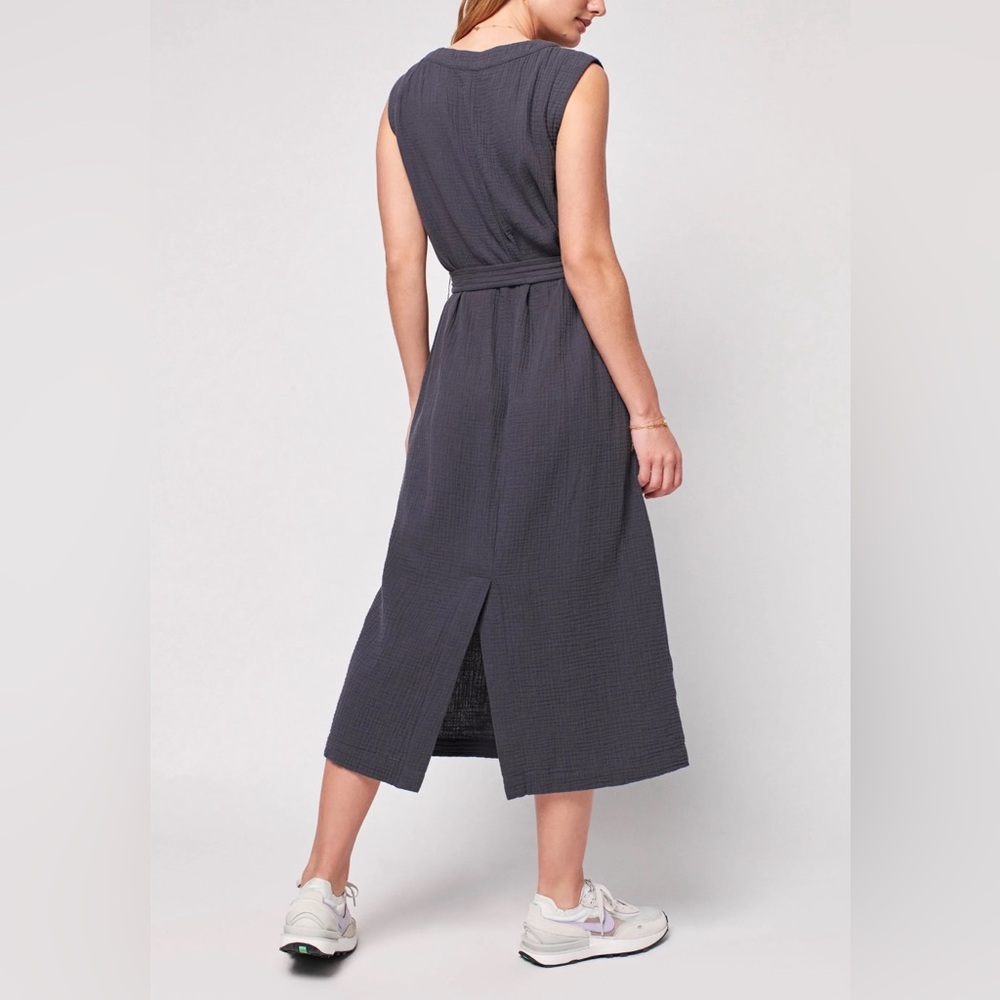 Faherty Dream Cotton Gauze Costa Dress in Washed Black 25198 - Picture 6 of 15